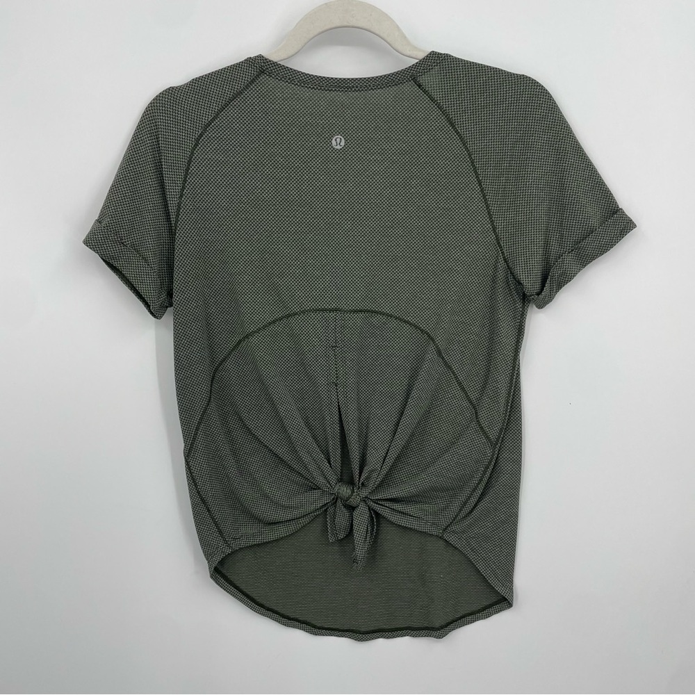 Lululemon Open Up Tie Back Tee Heathered Camo Green / Camo Green 4